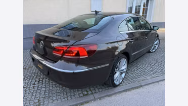 VOLKSWAGEN Passat CC