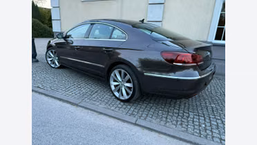 VOLKSWAGEN Passat CC
