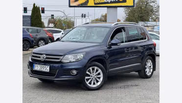 VOLKSWAGEN Tiguan