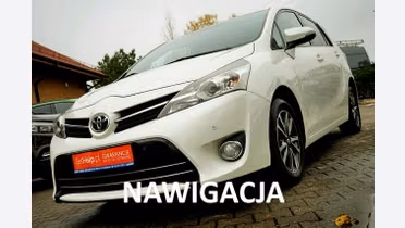TOYOTA Verso
