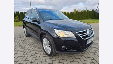 VOLKSWAGEN Tiguan