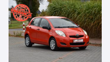 TOYOTA Yaris