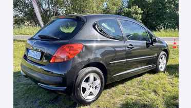 PEUGEOT 207