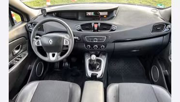 RENAULT Grand Scenic
