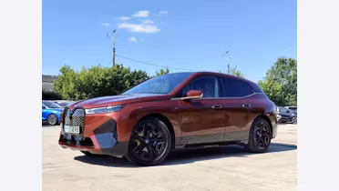 BMW iX