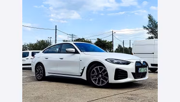BMW i4