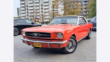 FORD Mustang