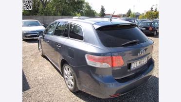 TOYOTA Avensis