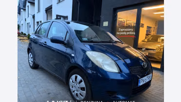 TOYOTA Yaris