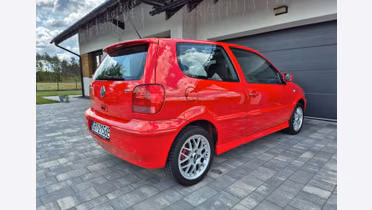 VOLKSWAGEN Polo