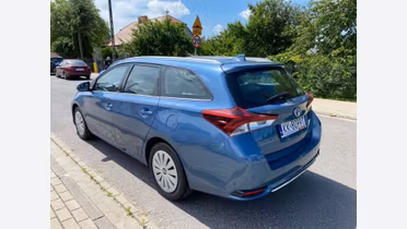 TOYOTA Auris