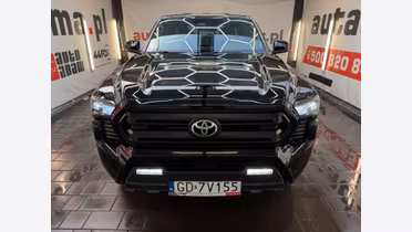 TOYOTA Tacoma