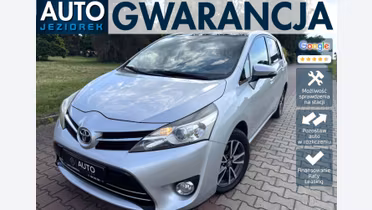 TOYOTA Verso