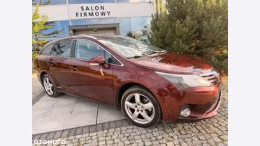 TOYOTA Avensis