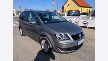 VOLKSWAGEN Touran