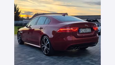 JAGUAR XE