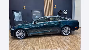 JAGUAR XJ