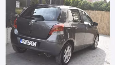 TOYOTA Yaris