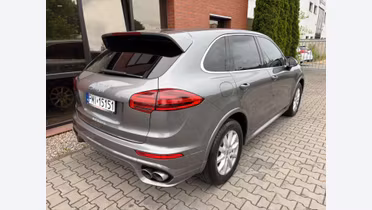 PORSCHE Cayenne