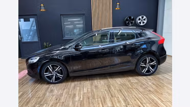 VOLVO V40 Cross Country