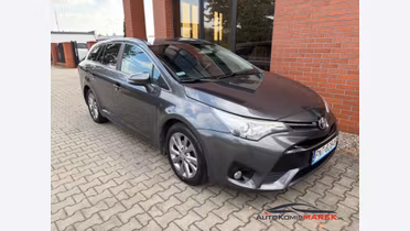 TOYOTA Avensis