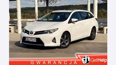 TOYOTA Auris