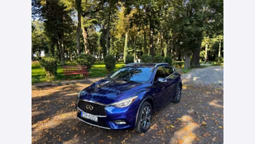 INFINITI QX30