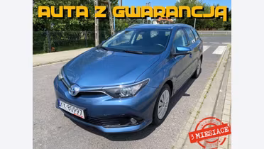 TOYOTA Auris