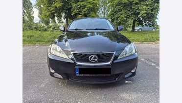 LEXUS IS