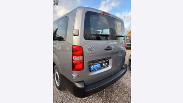 TOYOTA Proace