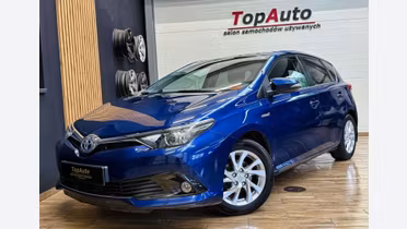 TOYOTA Auris