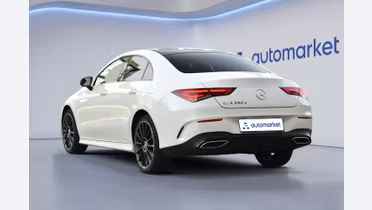 MERCEDES-BENZ CLA