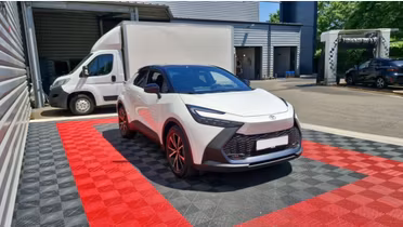 TOYOTA C-HR