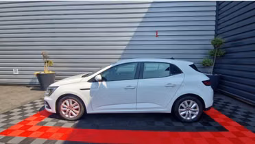 RENAULT Megane