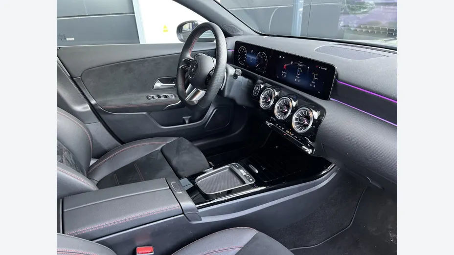 MERCEDES-BENZ A Klasa A 200 AMG Line 7G-DCT