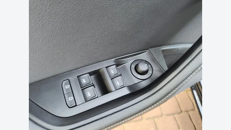 SKODA Superb Superb 2.0 TDI SCR Style DSG