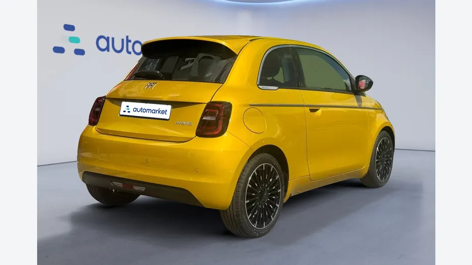 FIAT 500 500 1.0 GSE Hybrid La Prima Nowy