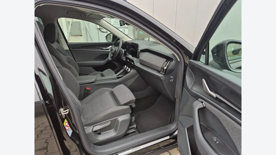 SKODA Kodiaq Kodiaq 1.5 TSI mHEV 4x2 Drive DSG Nowy