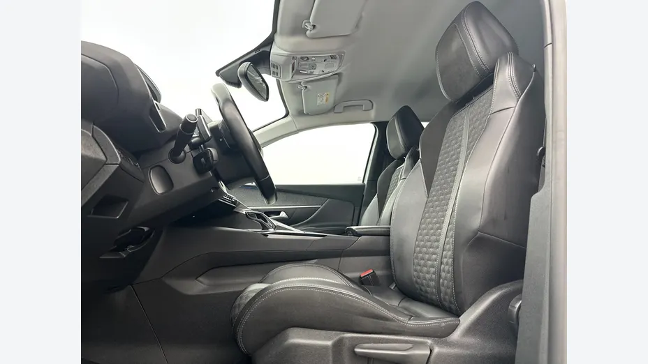 PEUGEOT 3008 -