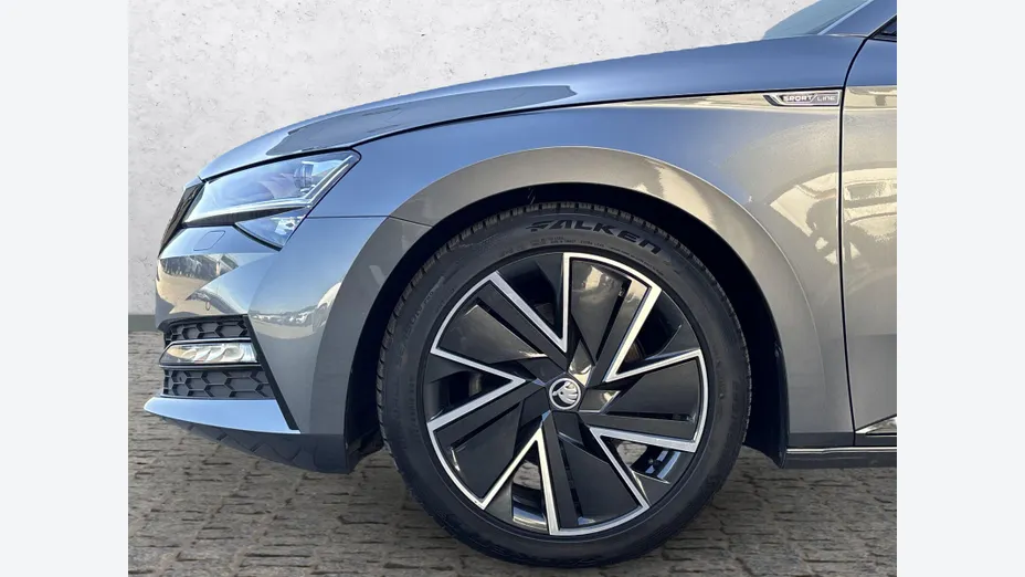 SKODA Superb Superb 2.0 TSI Sportline DSG