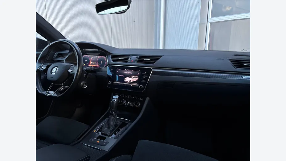 SKODA Superb Superb 2.0 TSI Sportline DSG