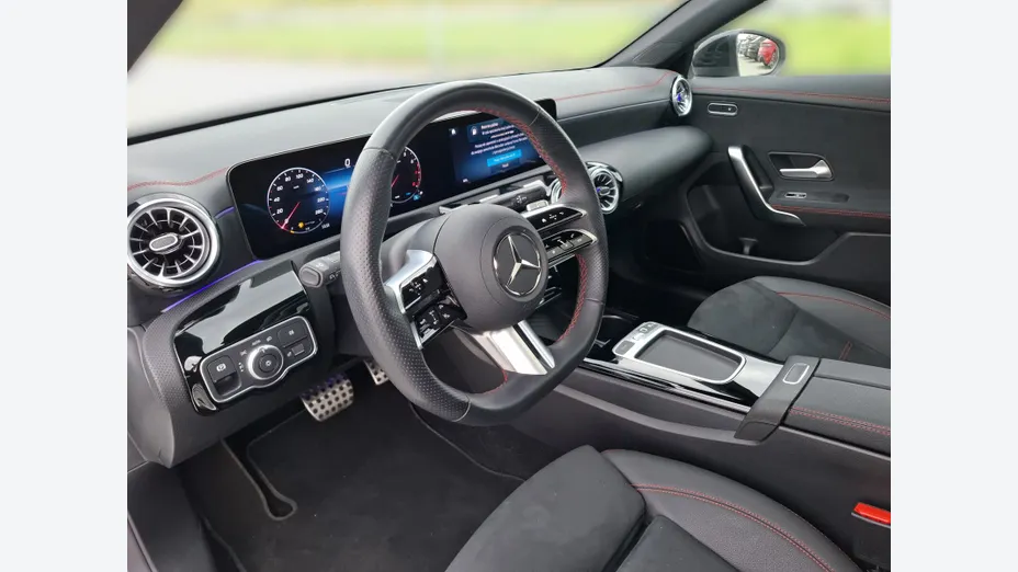 MERCEDES-BENZ CLA CLA 180 mHEV AMG Line 7G-DCT