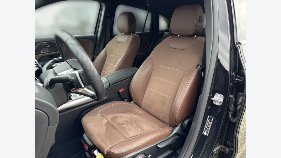 MERCEDES-BENZ GLA GLA 200 mHEV AMG Line 7G-DCT