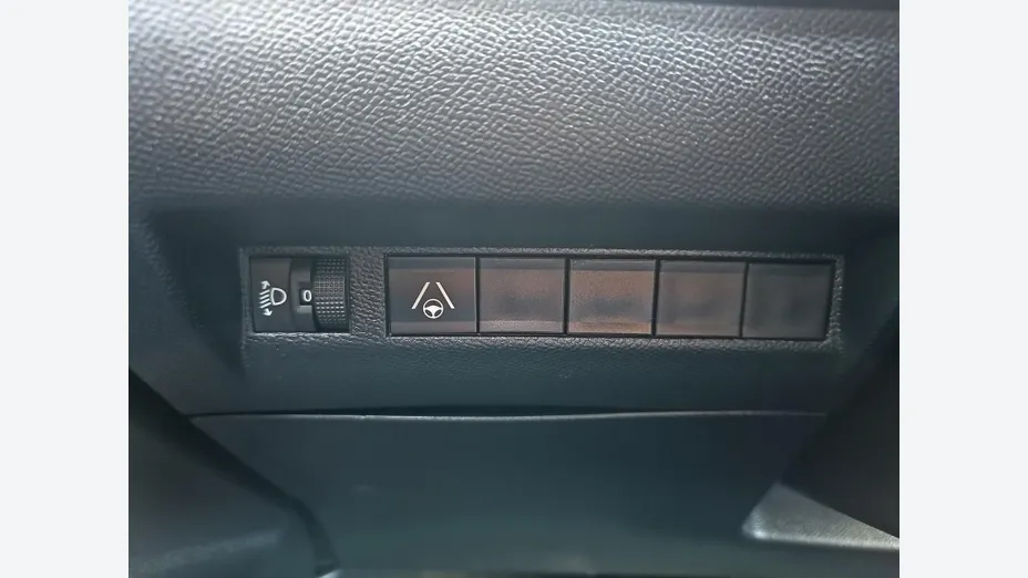 PEUGEOT 2008 2008 PureTech 130 Allure S&S EAT8