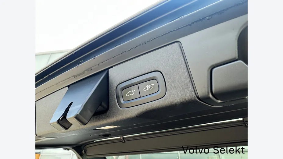 VOLVO XC60 XC60 B4 B R-Design aut