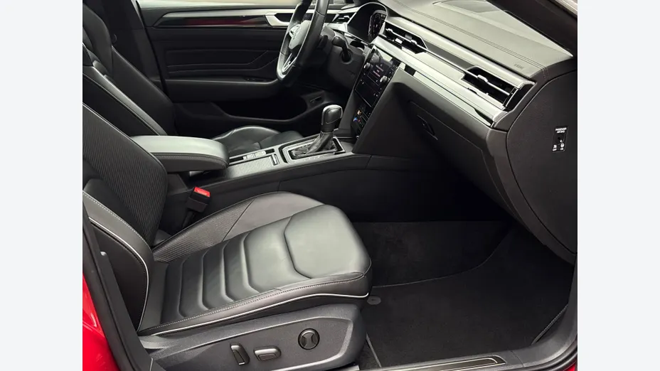 VOLKSWAGEN Arteon Arteon 2.0 TSI R-Line DSG