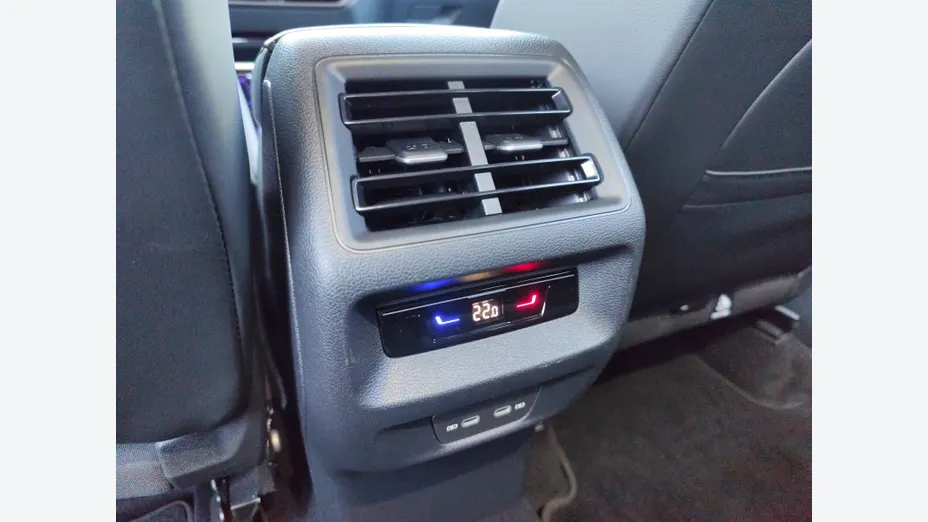 VOLKSWAGEN Tayron -