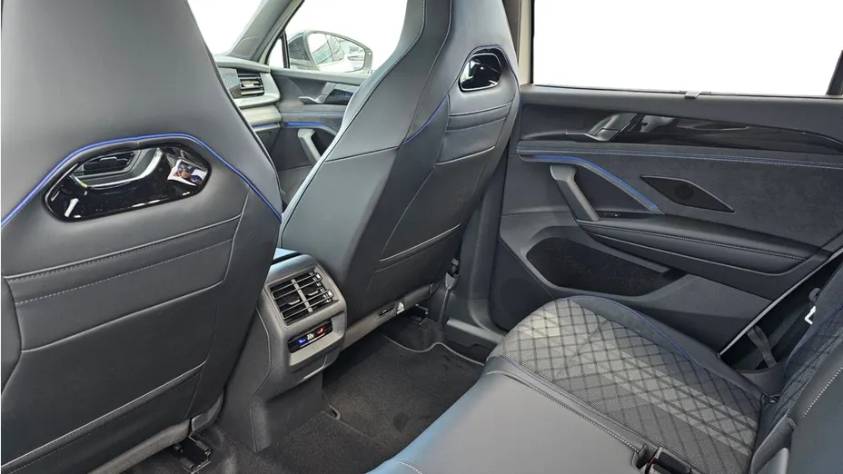VOLKSWAGEN Tayron Tayron 2.0 TSI 4Mot. R-Line Plus DSG Nowy