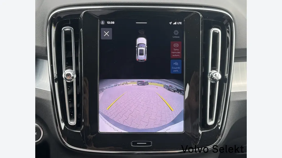 VOLVO XC40 XC40 B3 Plus Dark aut