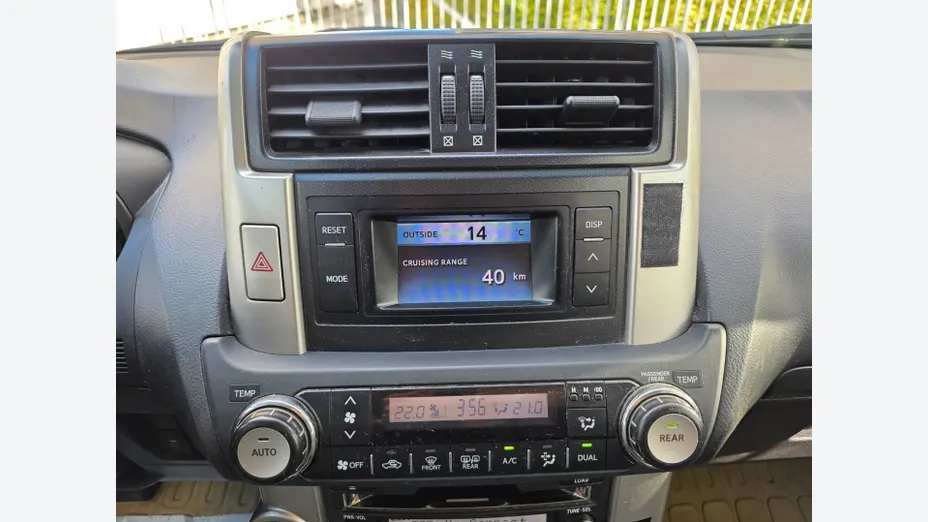 TOYOTA Land Cruiser LC 3.0 D-4D Sol (lea) 7os aut